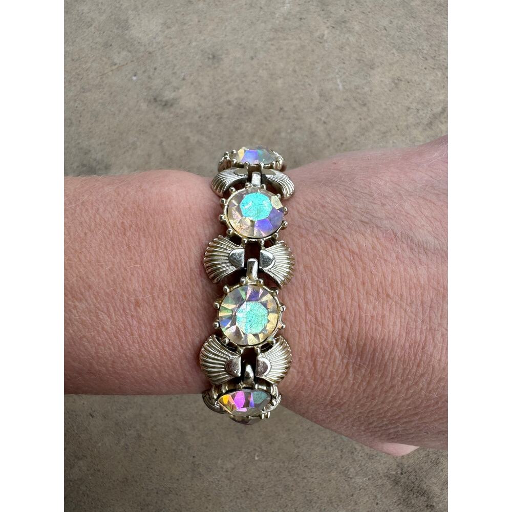 Vintage Coro Rhinestone Bracelet! Beautiful jewelry for Jeans or Dress!